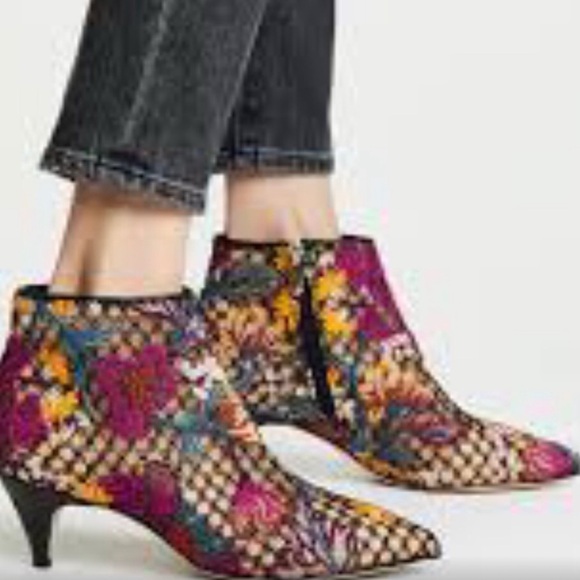 Sam Edelman Shoes - SAM EDELMAN Women's Kinzey Floral Pointed Bootie Kitten Boots Shoes